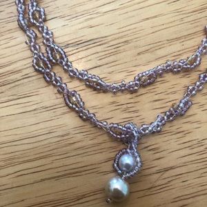 Daisy chain necklace